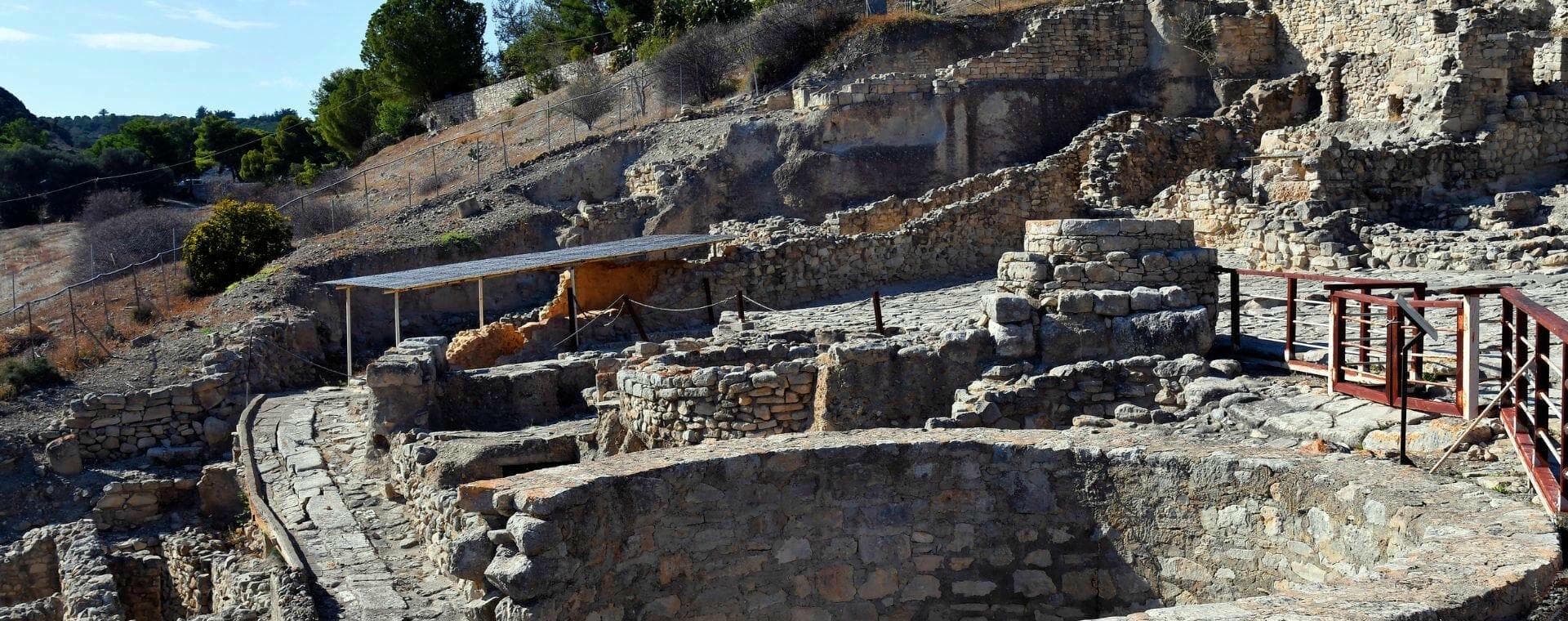 Phaistos <strong>1-hour drive</strong>