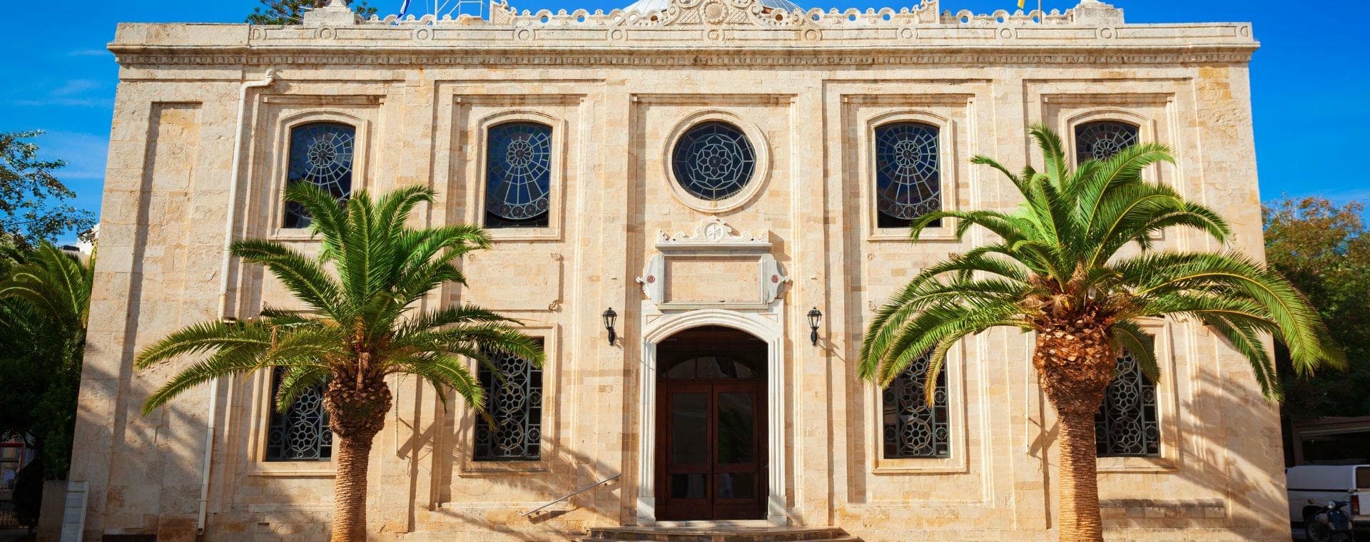 Saint Titus Cathedral <strong>less than a 5-minute stroll</strong>