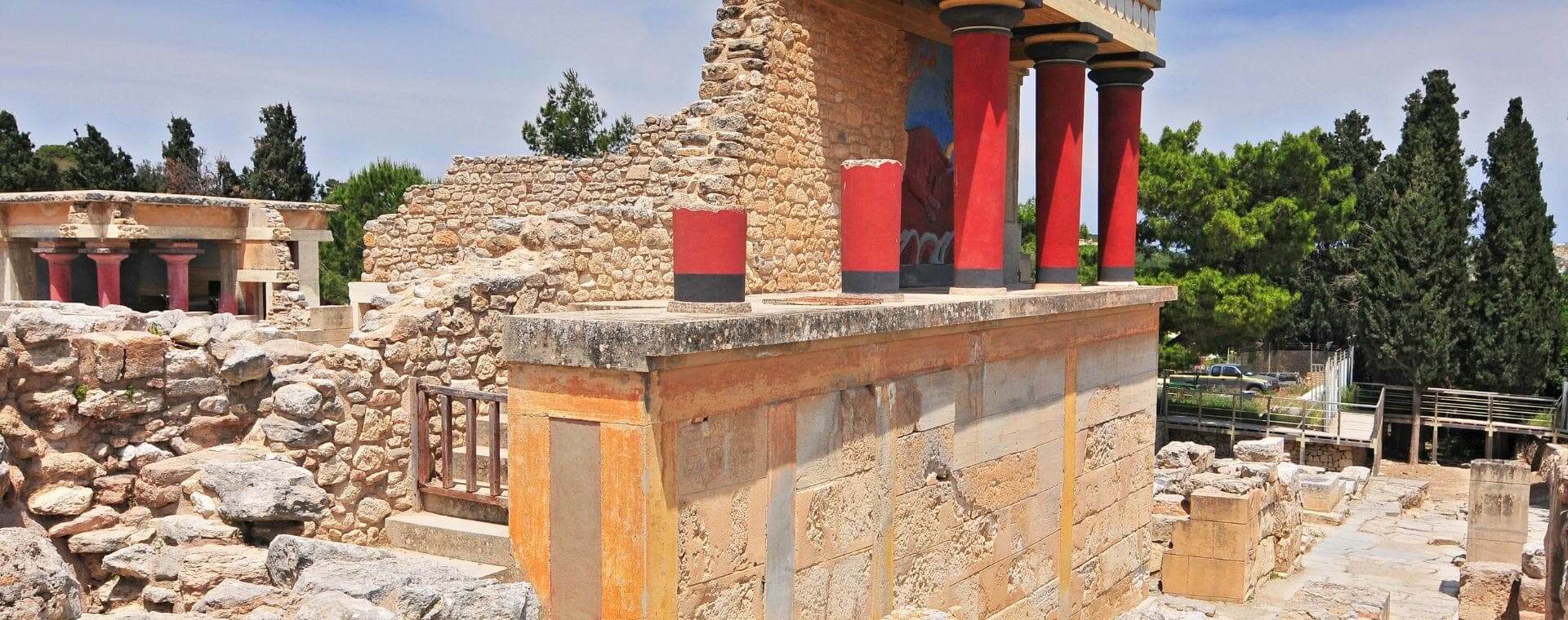 Minoan Palace of Knossos <strong>20-minute drive</strong>