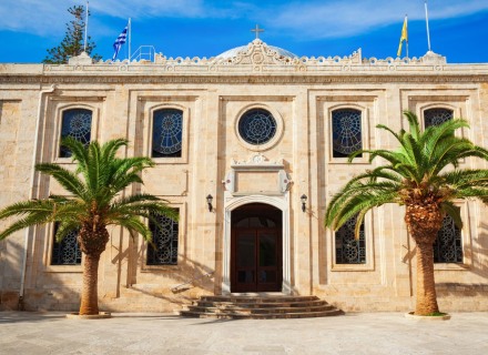 Saint Titus Cathedral <strong>less than a 5-minute stroll</strong>