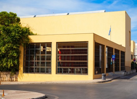 Archaeological Museum of Heraklion <strong>less than a 5-minute stroll</strong>